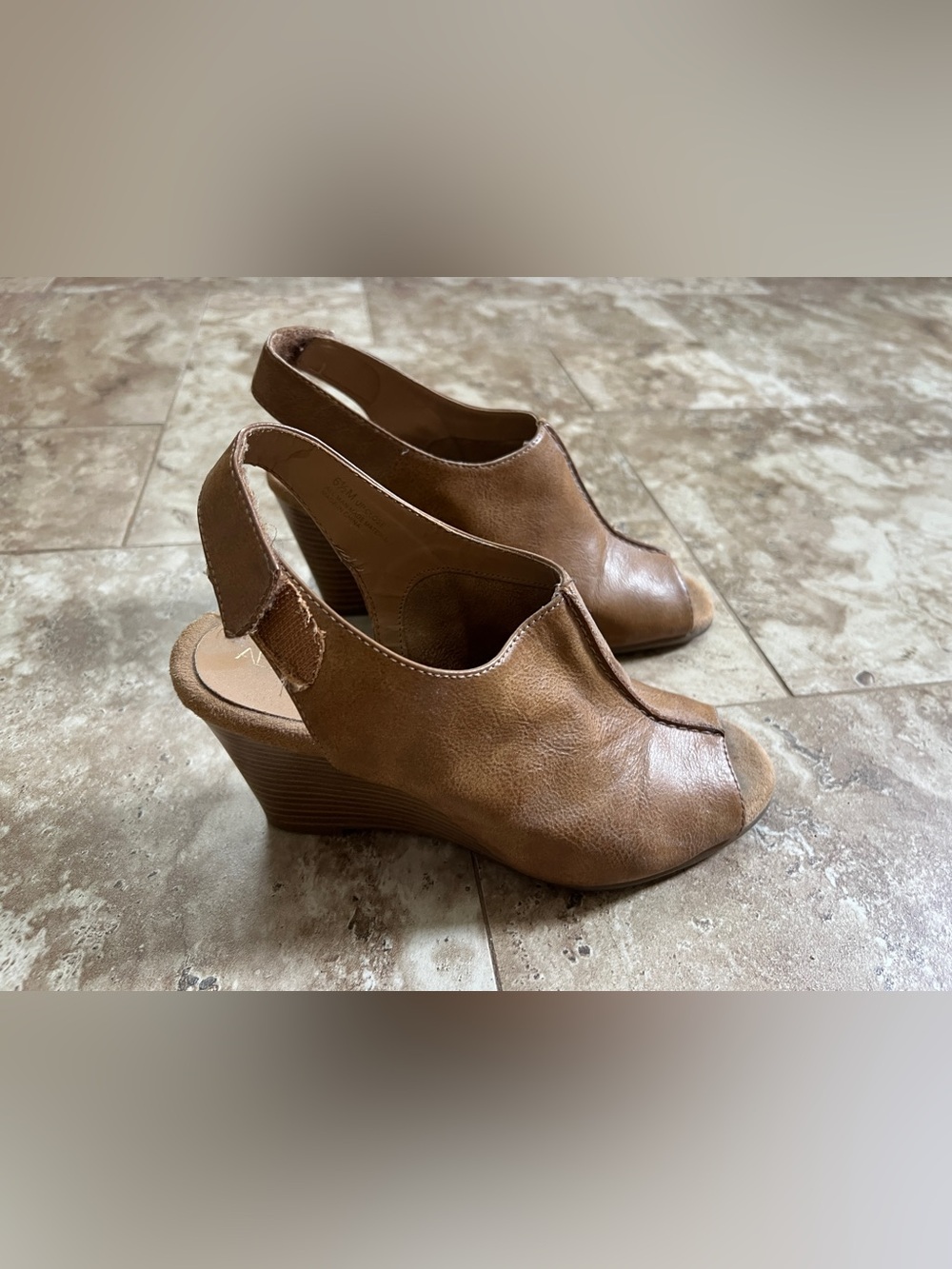 Aerosoles Tan Cognac Wedges.
